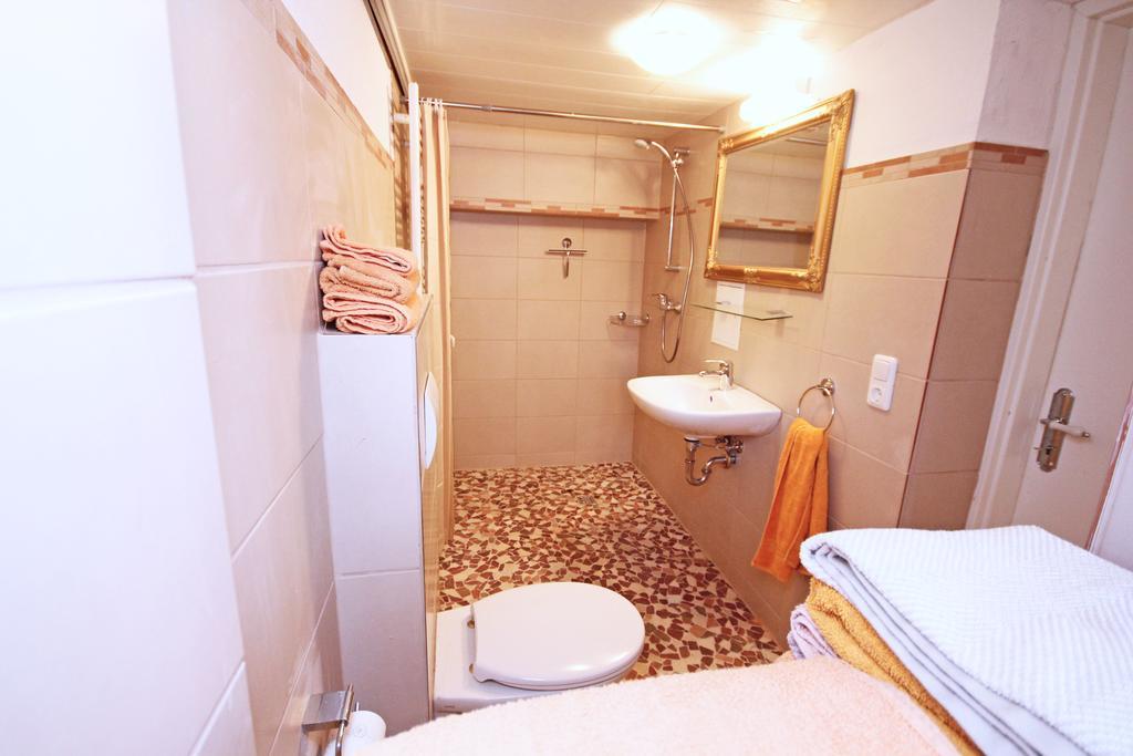 Wohnungen unter Reet Krems Zwei Zimmer foto